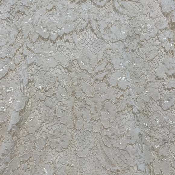 Lace Mini skirt. Alexis - Picture 2 of 6